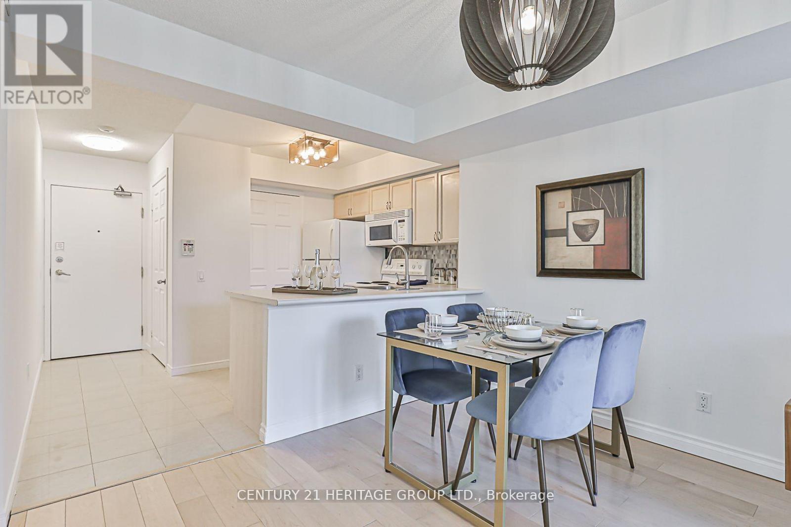 701 - 30 Harrison Garden Boulevard, Toronto, Ontario  M2N 7A9 - Photo 2 - C12801116