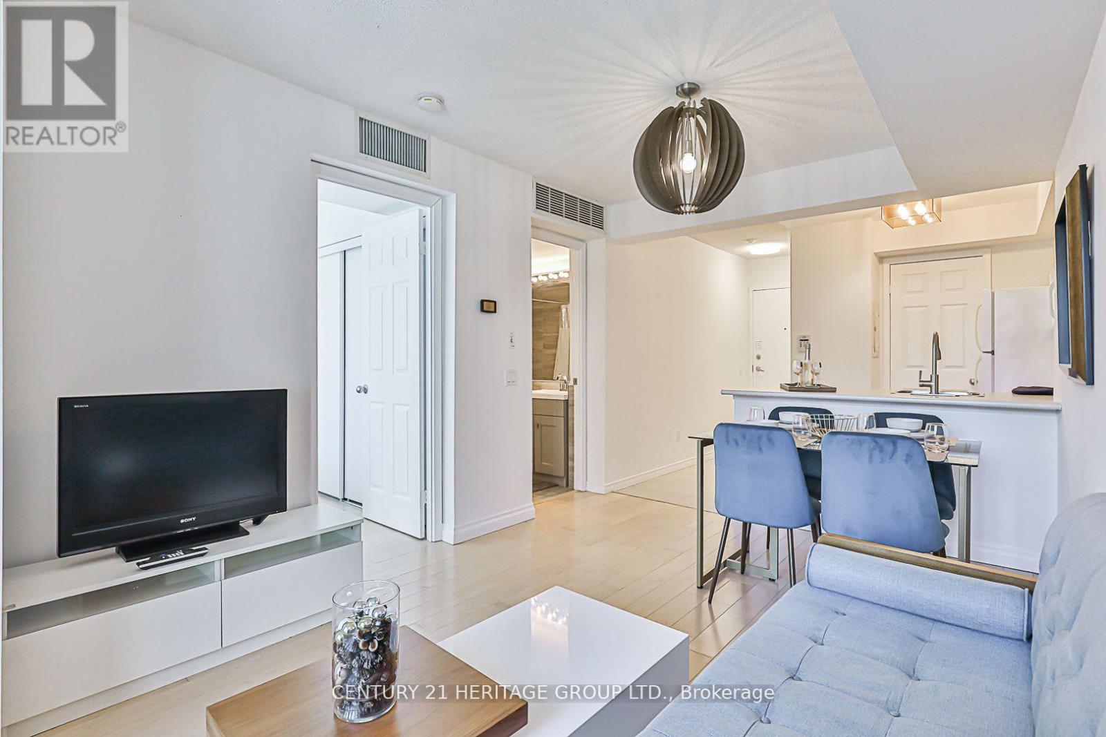 701 - 30 Harrison Garden Boulevard, Toronto, Ontario  M2N 7A9 - Photo 6 - C12801116