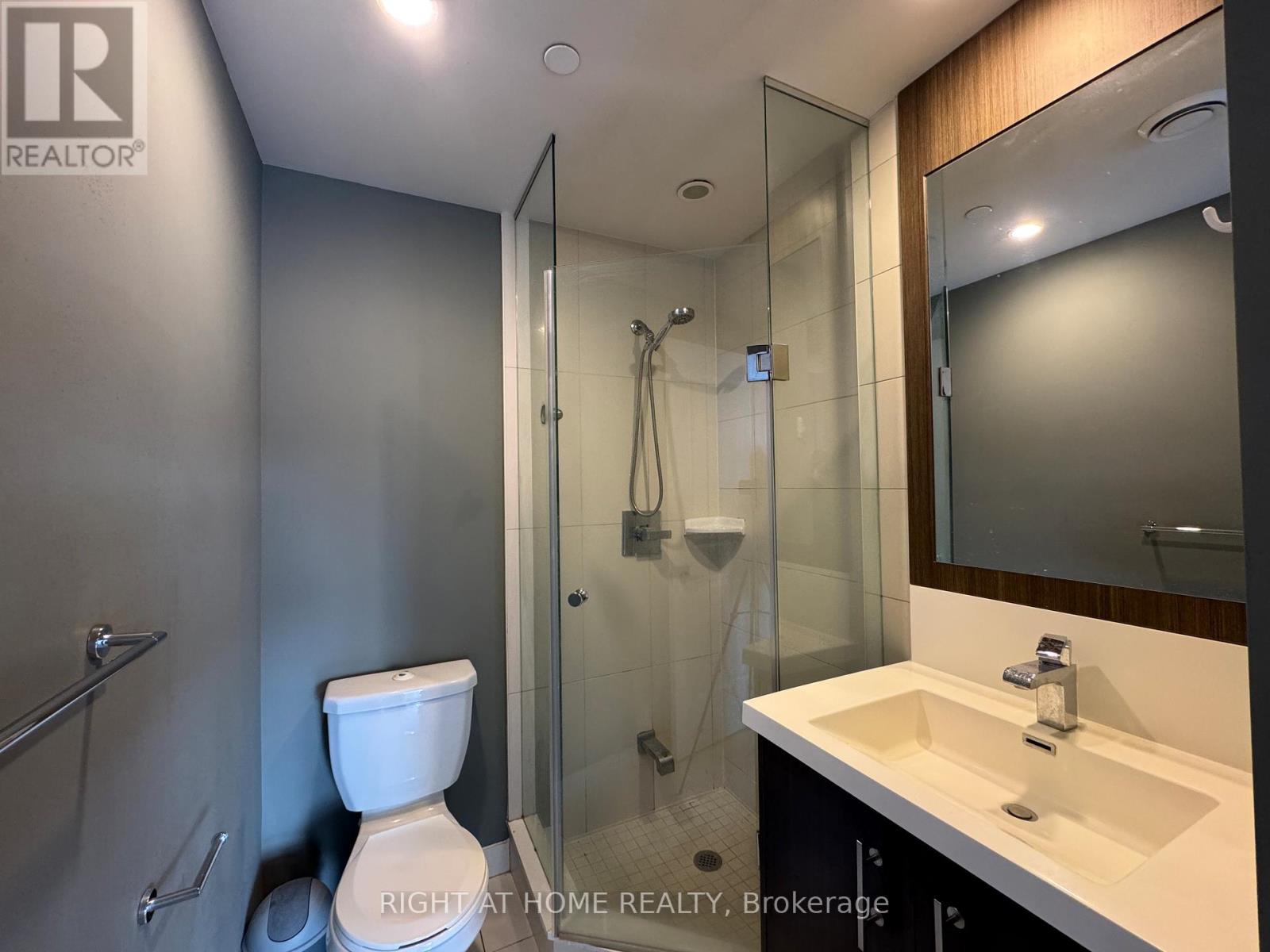 1030 - 120 Harrison Garden Boulevard, Toronto (Willowdale East), Ontario  M2N 0H1 - Photo 4 - C12801126