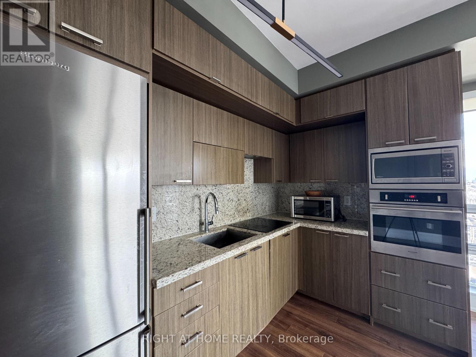 1030 - 120 Harrison Garden Boulevard, Toronto (Willowdale East), Ontario  M2N 0H1 - Photo 9 - C12801126