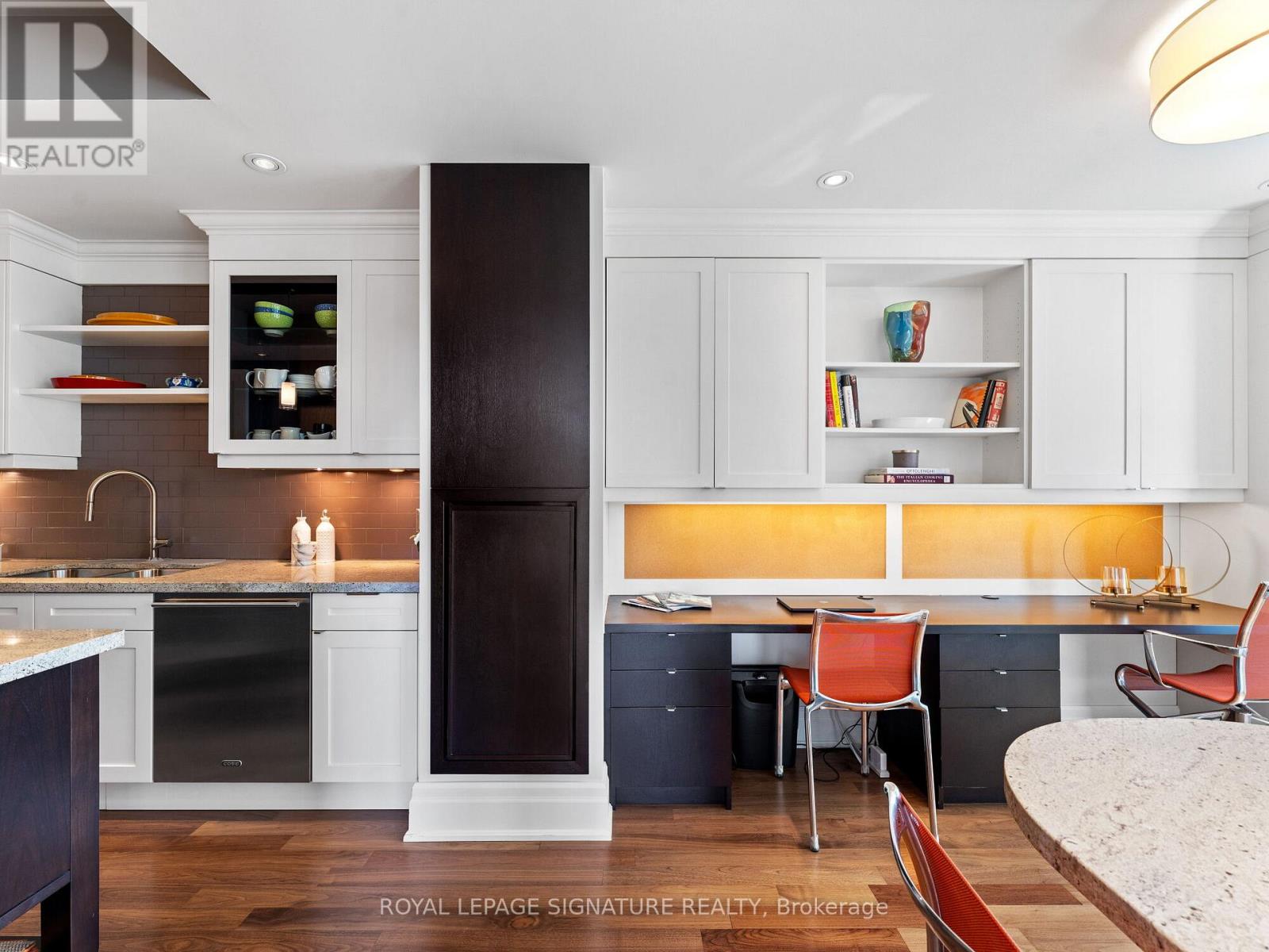 603 - 155 St. Clair Avenue W, Toronto, Ontario  M4V 0A1 - Photo 14 - C12801128