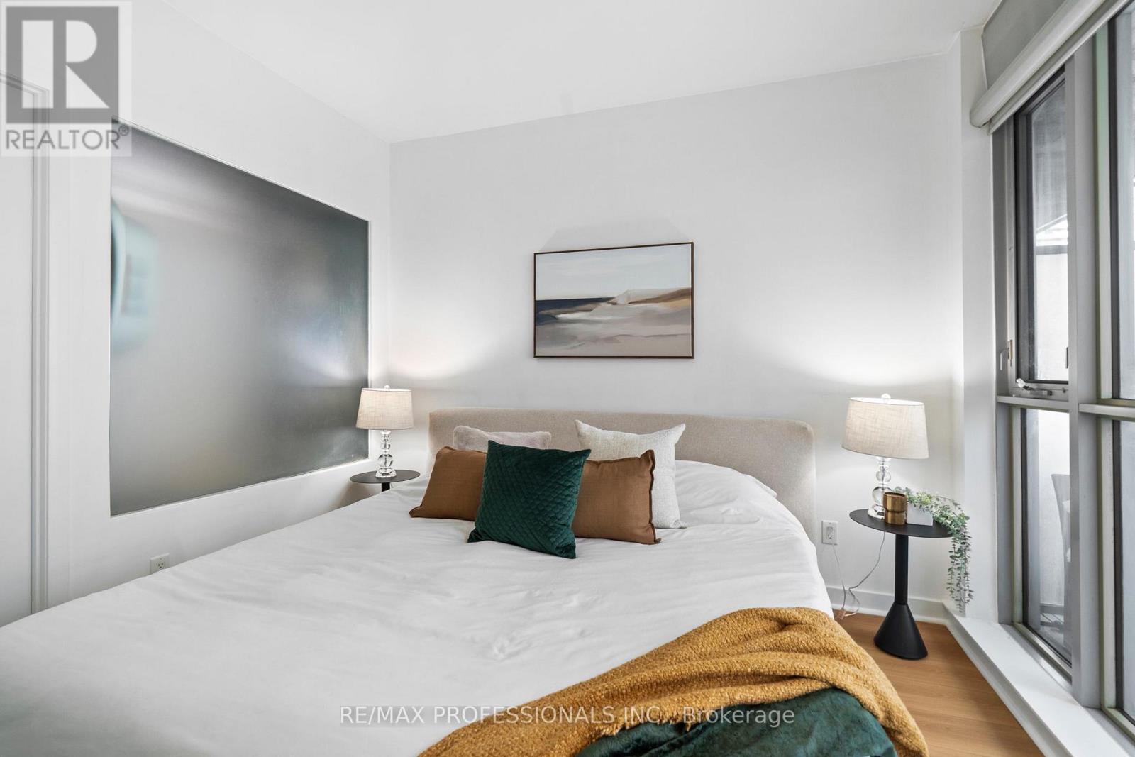 1505 - 375 King Street W, Toronto, Ontario  M5V 1K5 - Photo 11 - C12801174