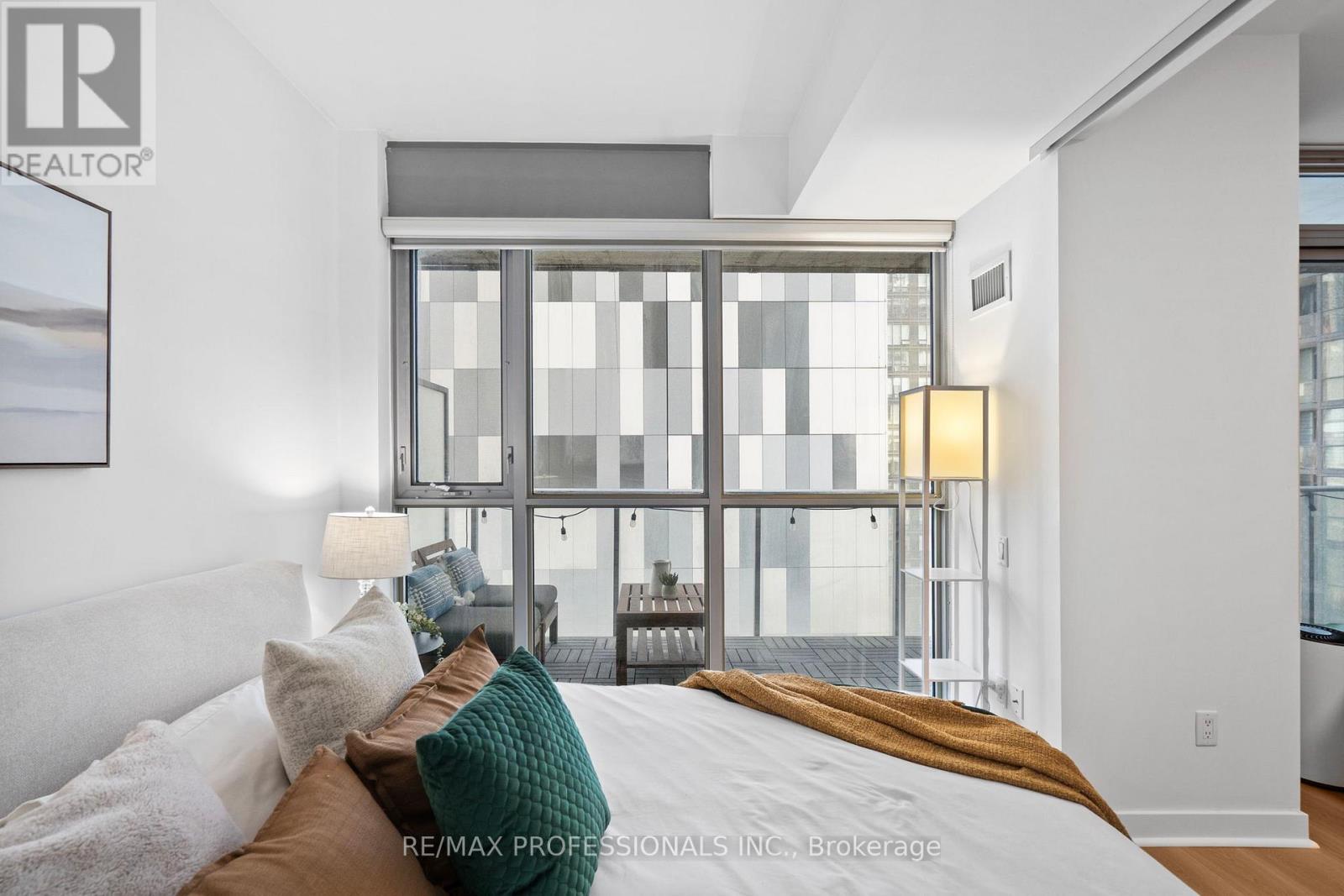 1505 - 375 King Street W, Toronto, Ontario  M5V 1K5 - Photo 15 - C12801174