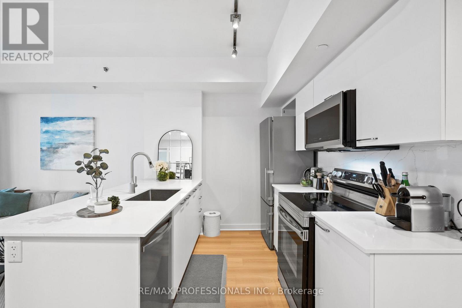 1505 - 375 King Street W, Toronto, Ontario  M5V 1K5 - Photo 5 - C12801174