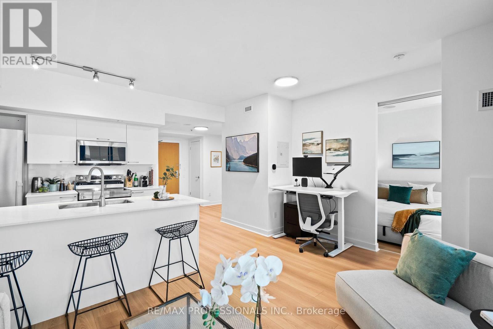 1505 - 375 King Street W, Toronto, Ontario  M5V 1K5 - Photo 8 - C12801174