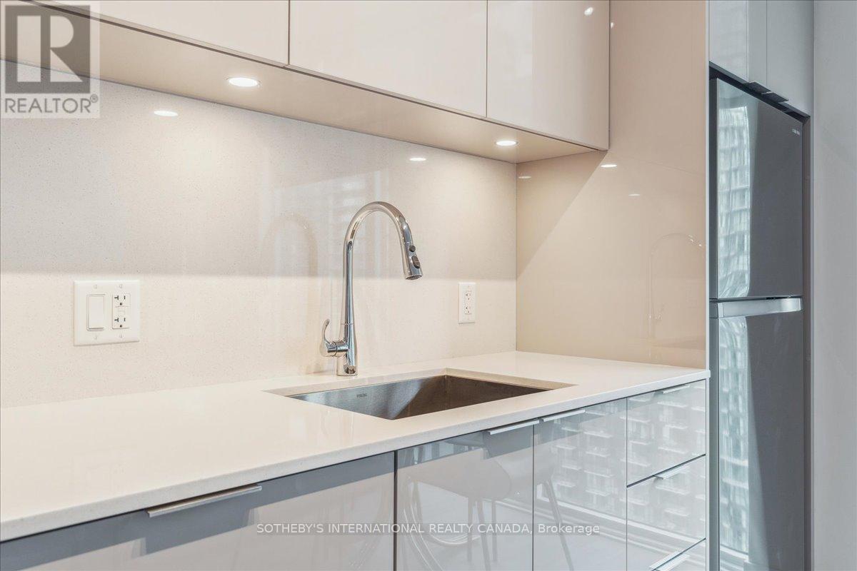 3403 - 357 King Street, Toronto, Ontario  M5V 0S7 - Photo 9 - C12801180