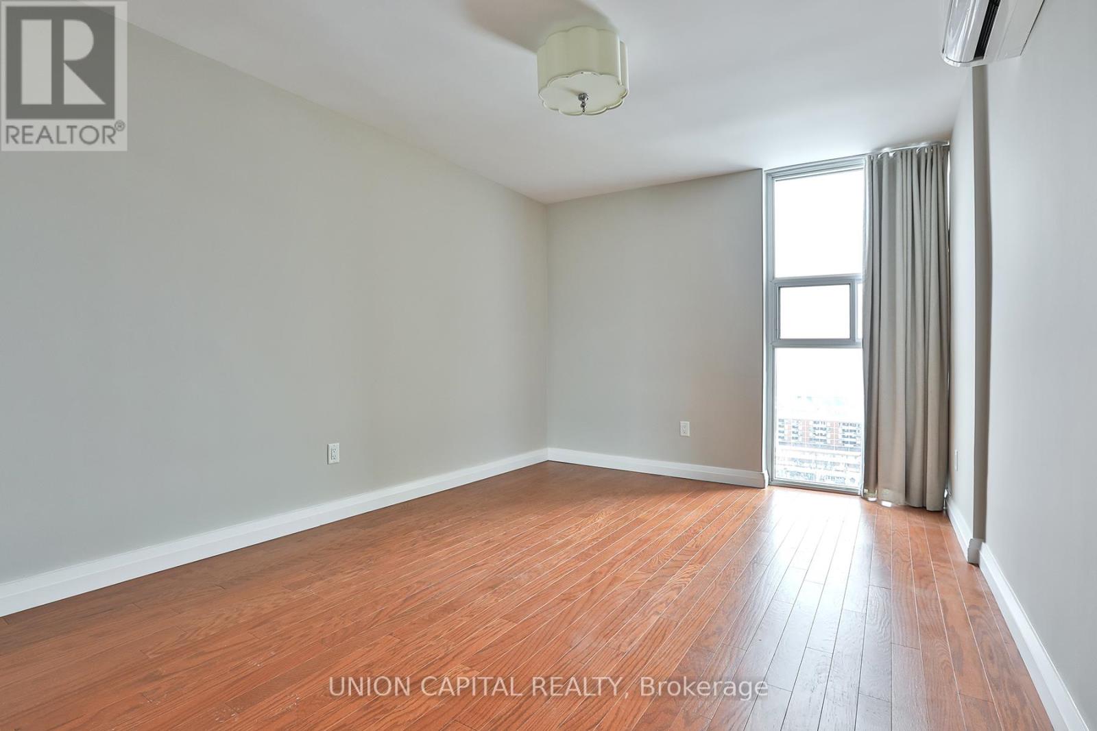 2112 - 40 Homewood Avenue, Toronto, Ontario  M4Y 2K2 - Photo 10 - C12801226