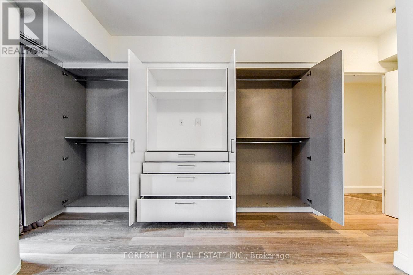 2602 - 200 Cumberland Street, Toronto, Ontario  M5R 1A2 - Photo 31 - C12801280