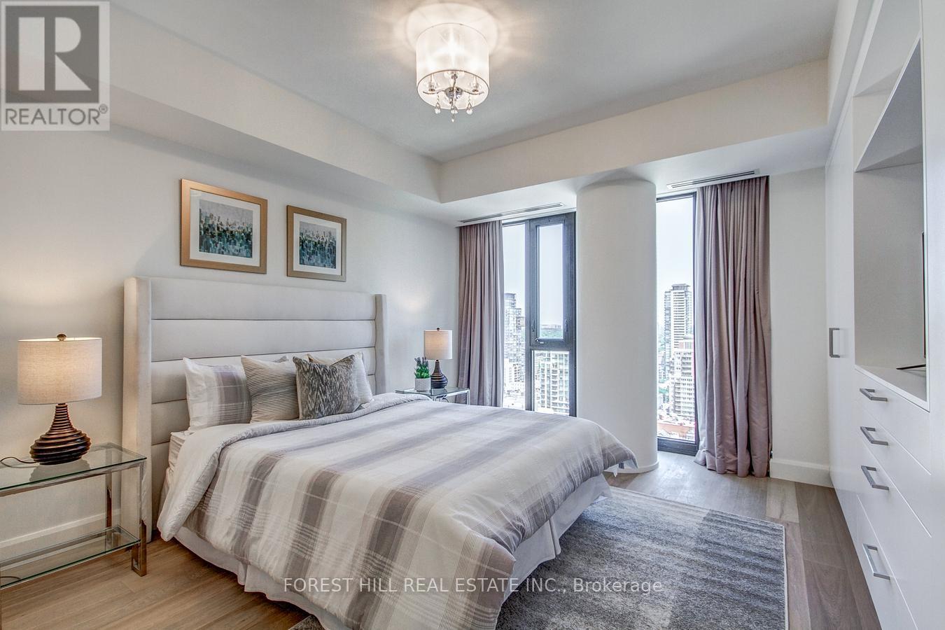 2602 - 200 Cumberland Street, Toronto, Ontario  M5R 1A2 - Photo 32 - C12801280