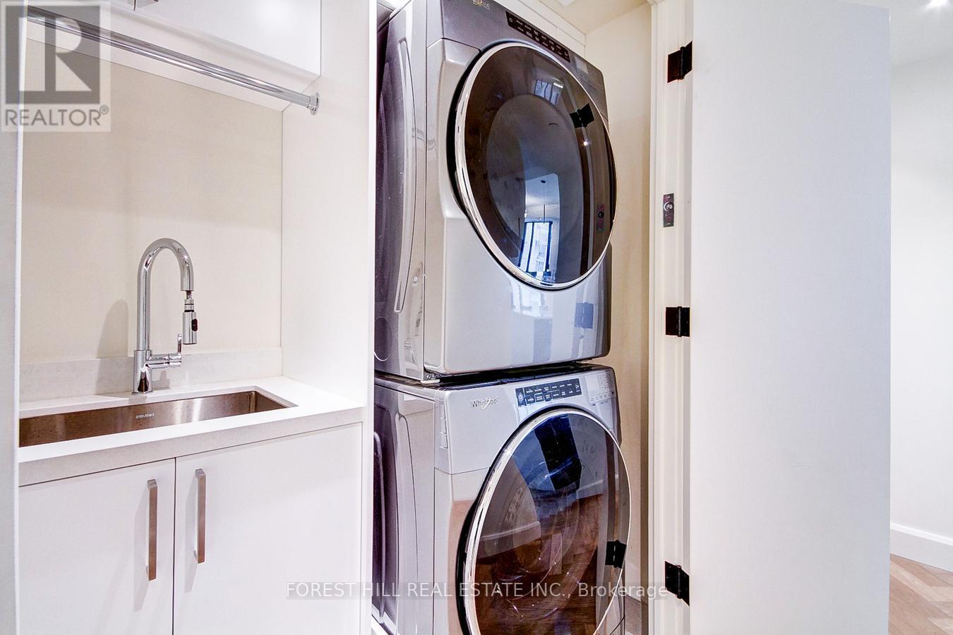 2602 - 200 Cumberland Street, Toronto, Ontario  M5R 1A2 - Photo 39 - C12801280