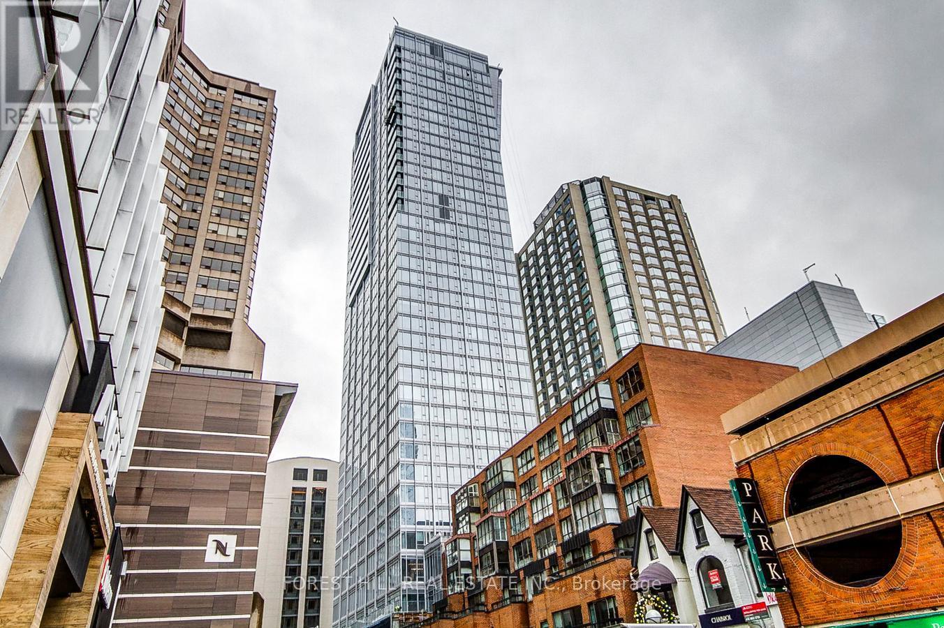 2602 - 200 CUMBERLAND STREET, Toronto, Ontario