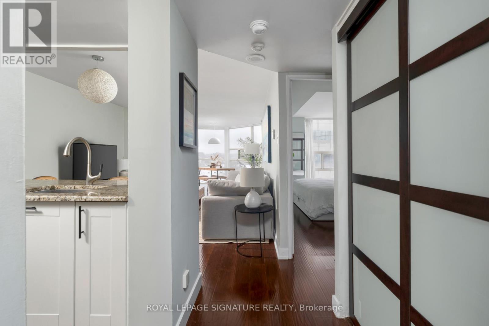 903 - 725 King Street W, Toronto, Ontario  M5V 2W9 - Photo 7 - C12801348