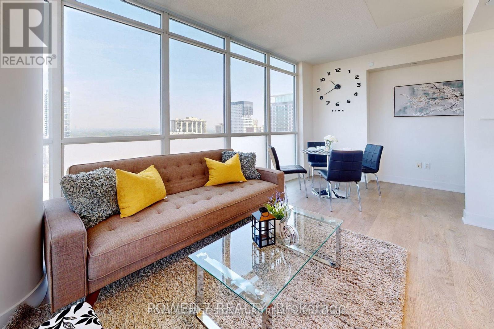 1805 - 30 Roehampton Avenue, Toronto, Ontario  M4P 0B9 - Photo 4 - C12801352