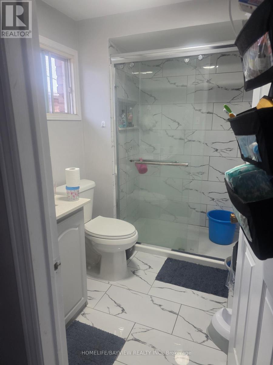 18 Rangeley Drive, Toronto, Ontario  M1B 5C1 - Photo 3 - E12801212