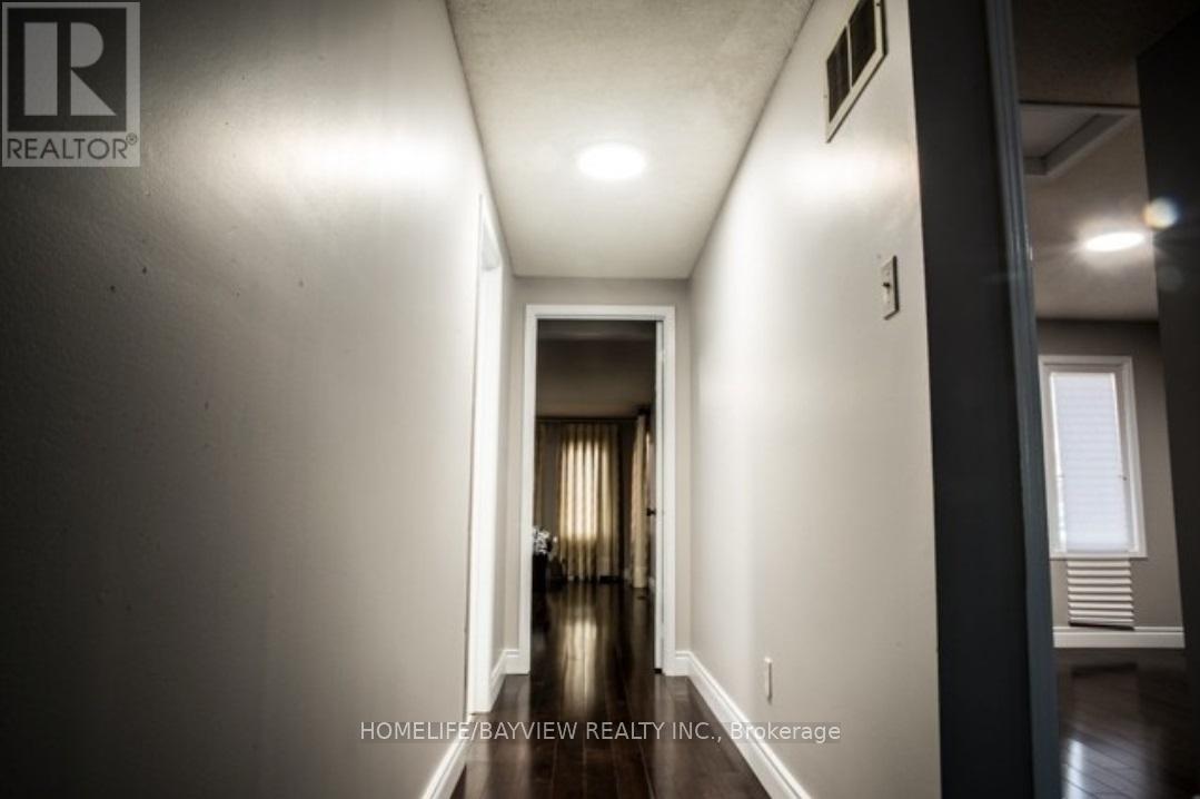 18 Rangeley Drive, Toronto, Ontario  M1B 5C1 - Photo 7 - E12801212