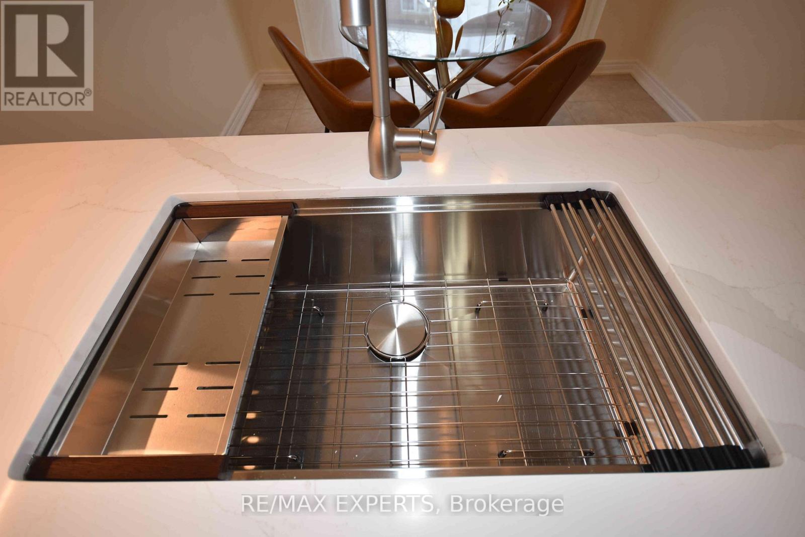 7 - 57 Drew Kelly Way, Markham, Ontario  L3R 5R2 - Photo 16 - N12801056