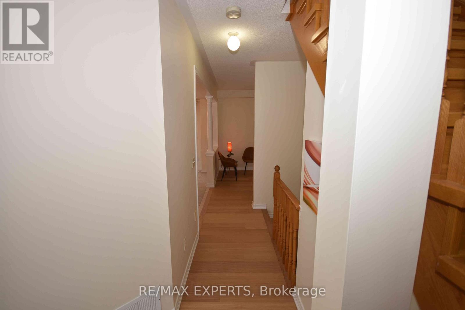 7 - 57 Drew Kelly Way, Markham, Ontario  L3R 5R2 - Photo 4 - N12801056