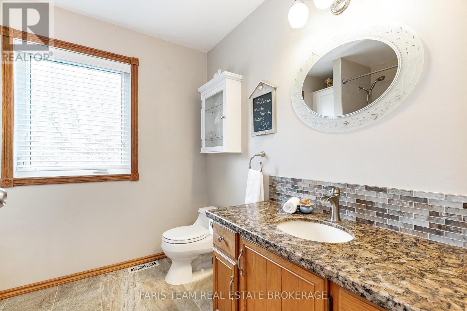 856 Church Drive, Innisfil (Lefroy), Ontario  L0L 1K0 - Photo 18 - N12801066