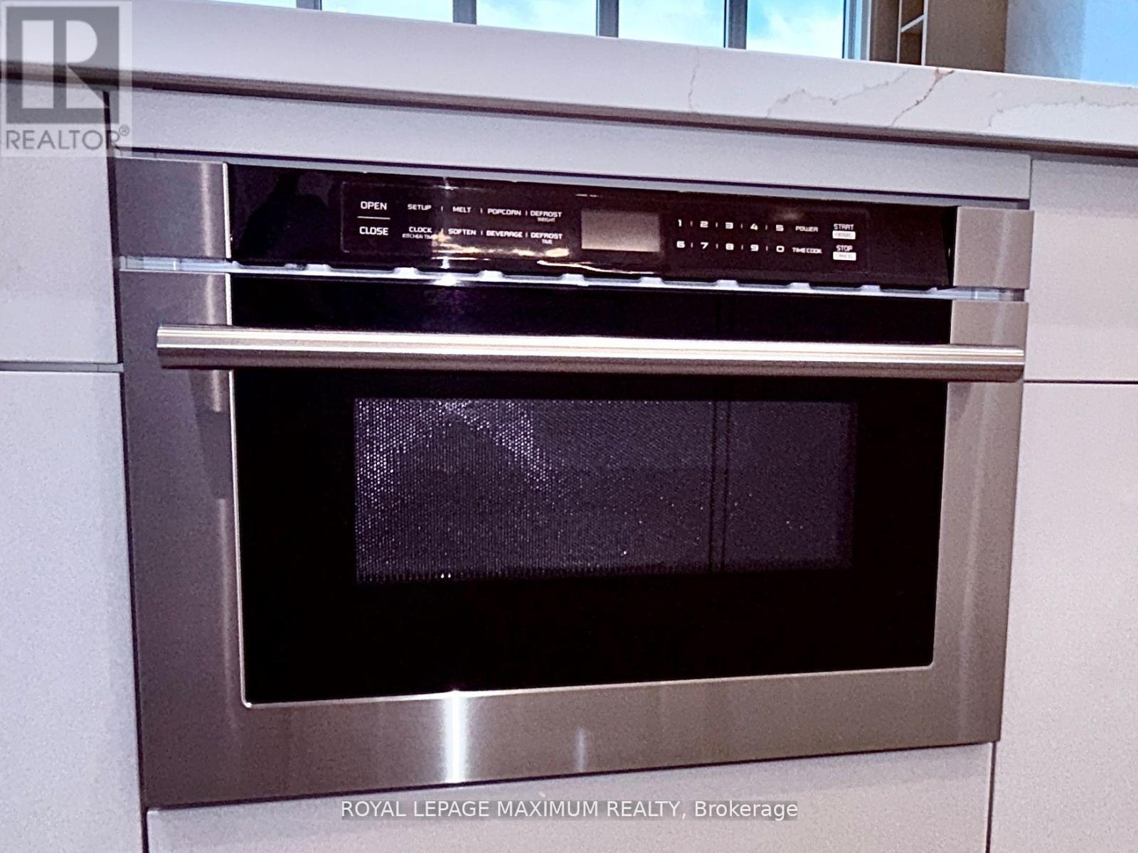 Ph 212 - 9000 Jane Street, Vaughan, Ontario  L4K 2M9 - Photo 13 - N12801072