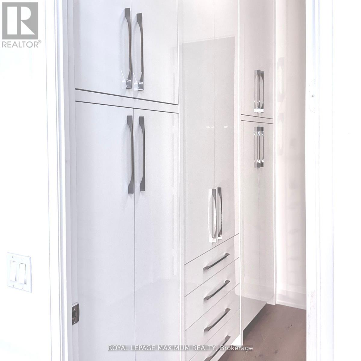 Ph 212 - 9000 Jane Street, Vaughan, Ontario  L4K 2M9 - Photo 18 - N12801072