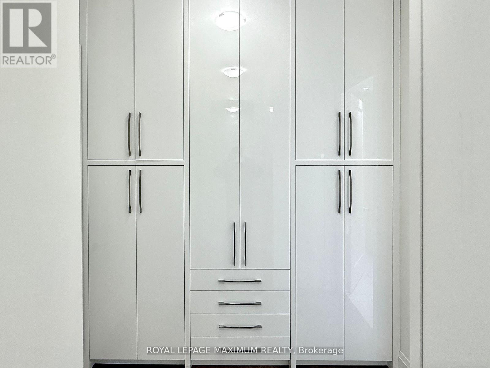 Ph 212 - 9000 Jane Street, Vaughan, Ontario  L4K 2M9 - Photo 19 - N12801072