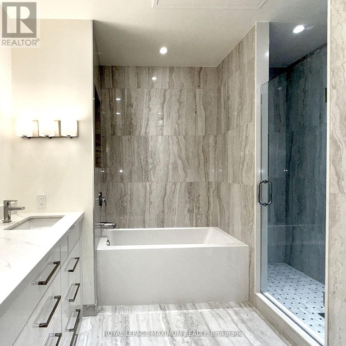 Ph 212 - 9000 Jane Street, Vaughan, Ontario  L4K 2M9 - Photo 24 - N12801072