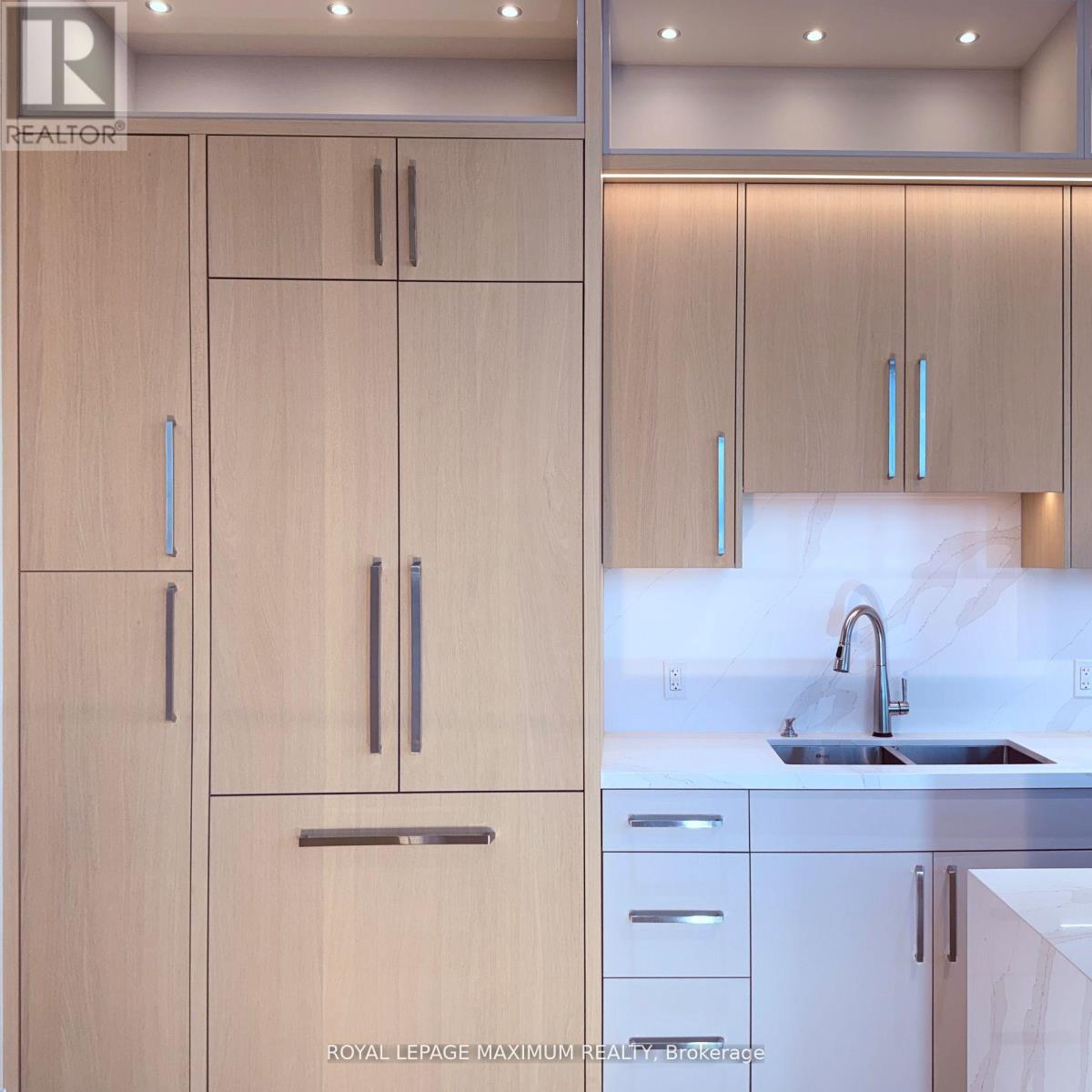 Ph 212 - 9000 Jane Street, Vaughan, Ontario  L4K 2M9 - Photo 8 - N12801072