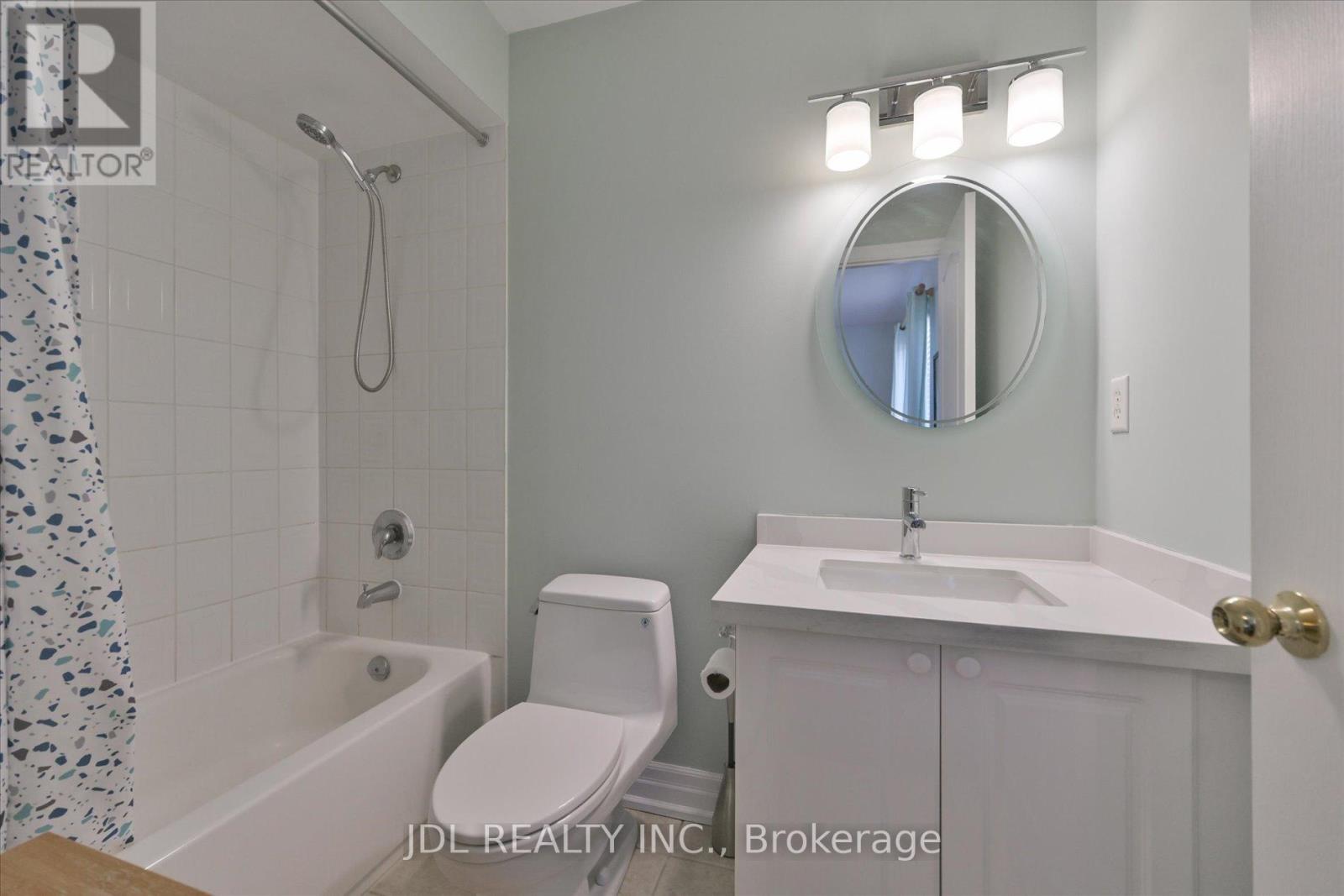 9 O'hara Crescent, Richmond Hill, Ontario  L4E 4E1 - Photo 21 - N12801130