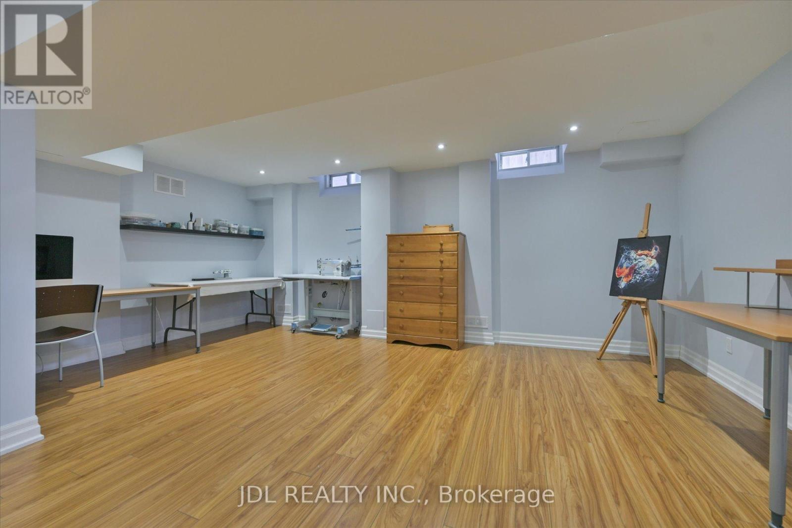 9 O'hara Crescent, Richmond Hill, Ontario  L4E 4E1 - Photo 25 - N12801130