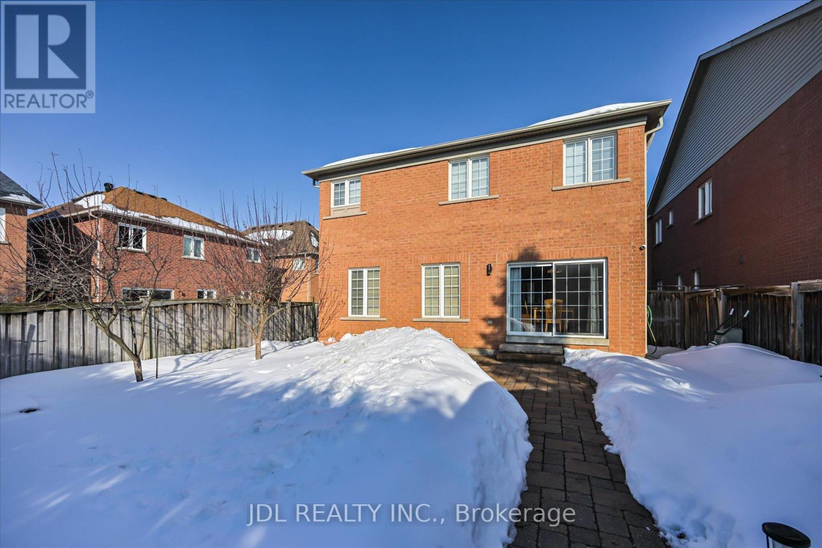 9 O'hara Crescent, Richmond Hill, Ontario  L4E 4E1 - Photo 28 - N12801130