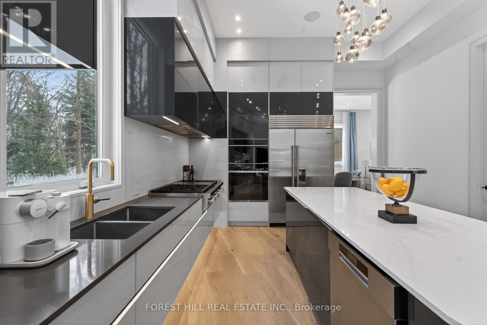 8 Elspeth Place, Markham, Ontario  L3T 1C4 - Photo 7 - N12801172