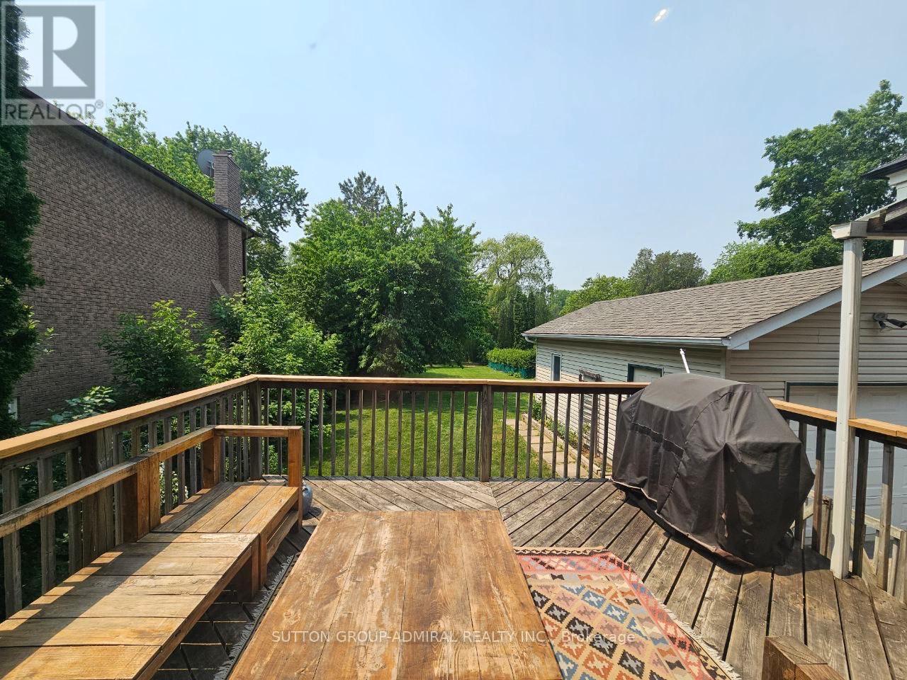 110 Wood Lane, Richmond Hill, Ontario  L4C 4W1 - Photo 41 - N12801198