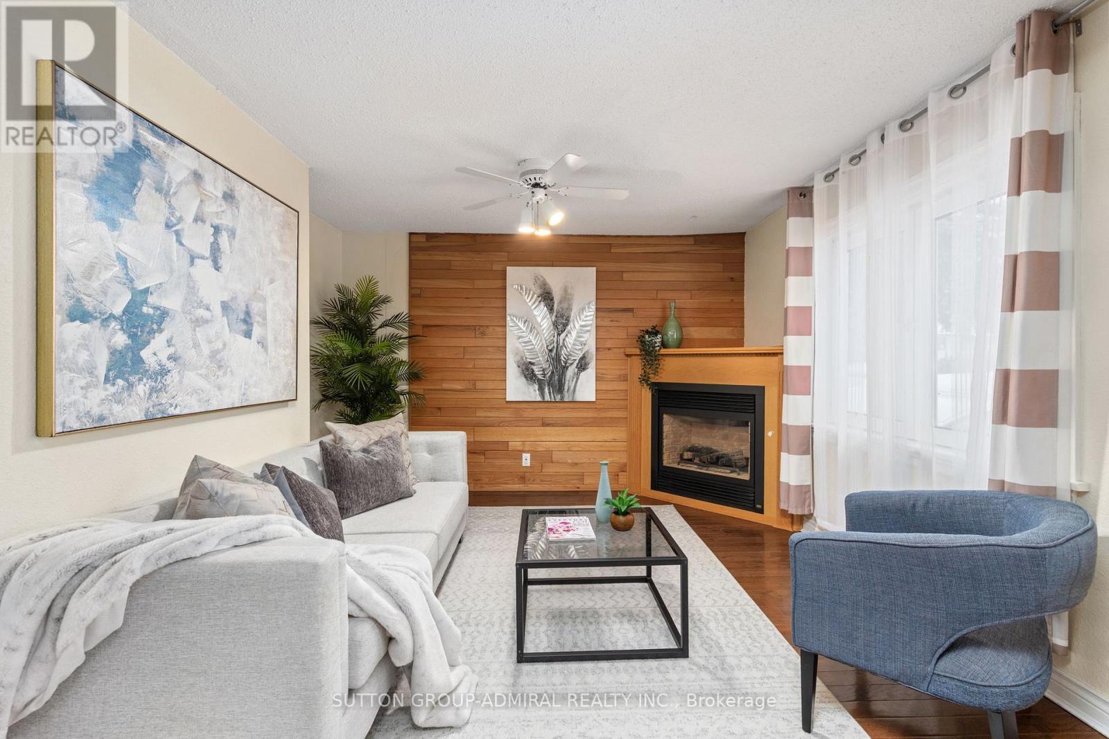 110 Wood Lane, Richmond Hill, Ontario  L4C 4W1 - Photo 7 - N12801198