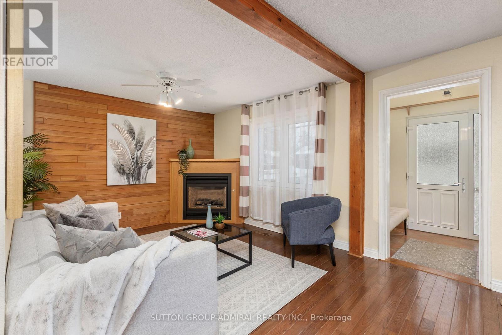 110 Wood Lane, Richmond Hill, Ontario  L4C 4W1 - Photo 8 - N12801198