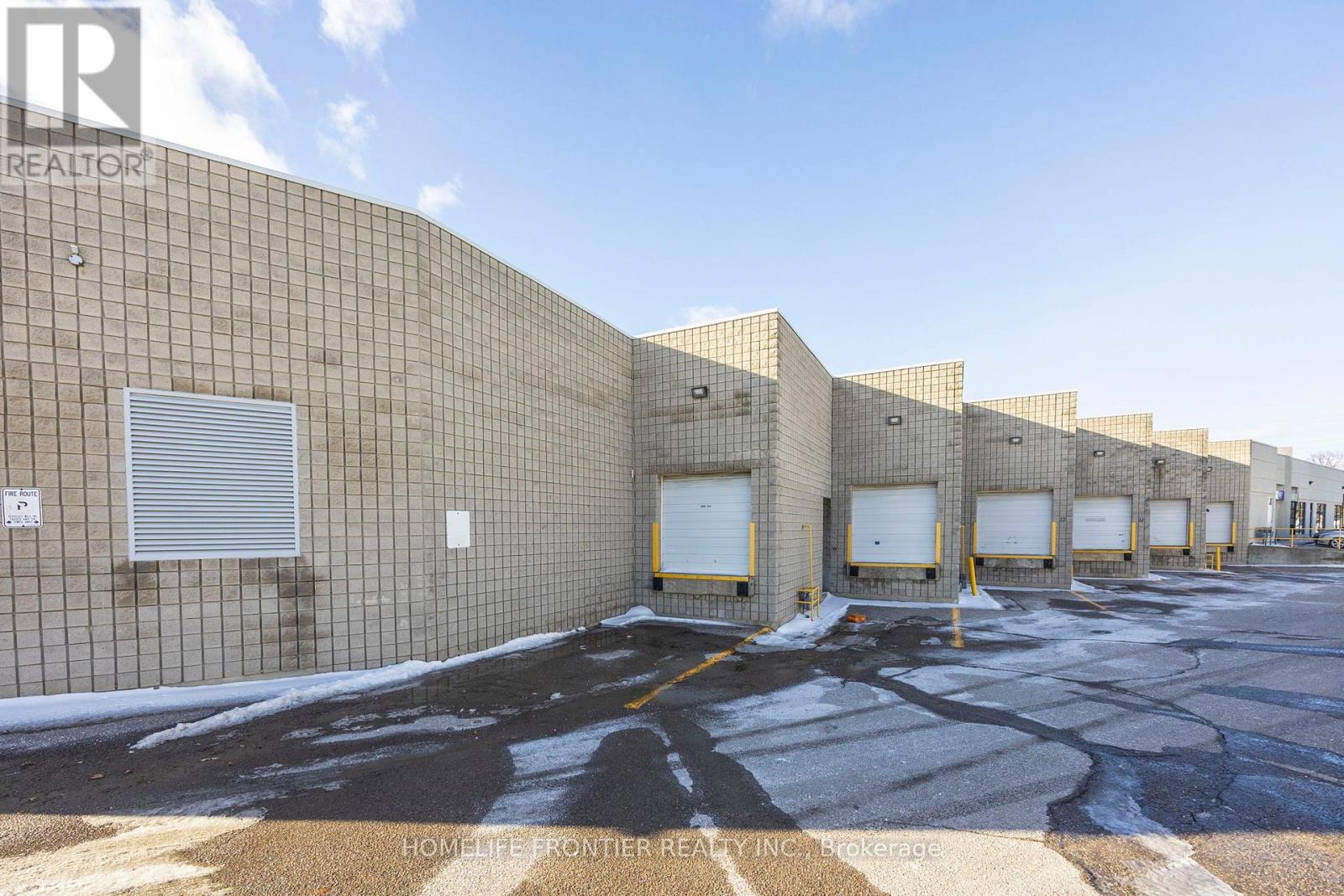 14 - 145 Royal Crest Court, Markham, Ontario  L3R 9Z4 - Photo 7 - N12801232