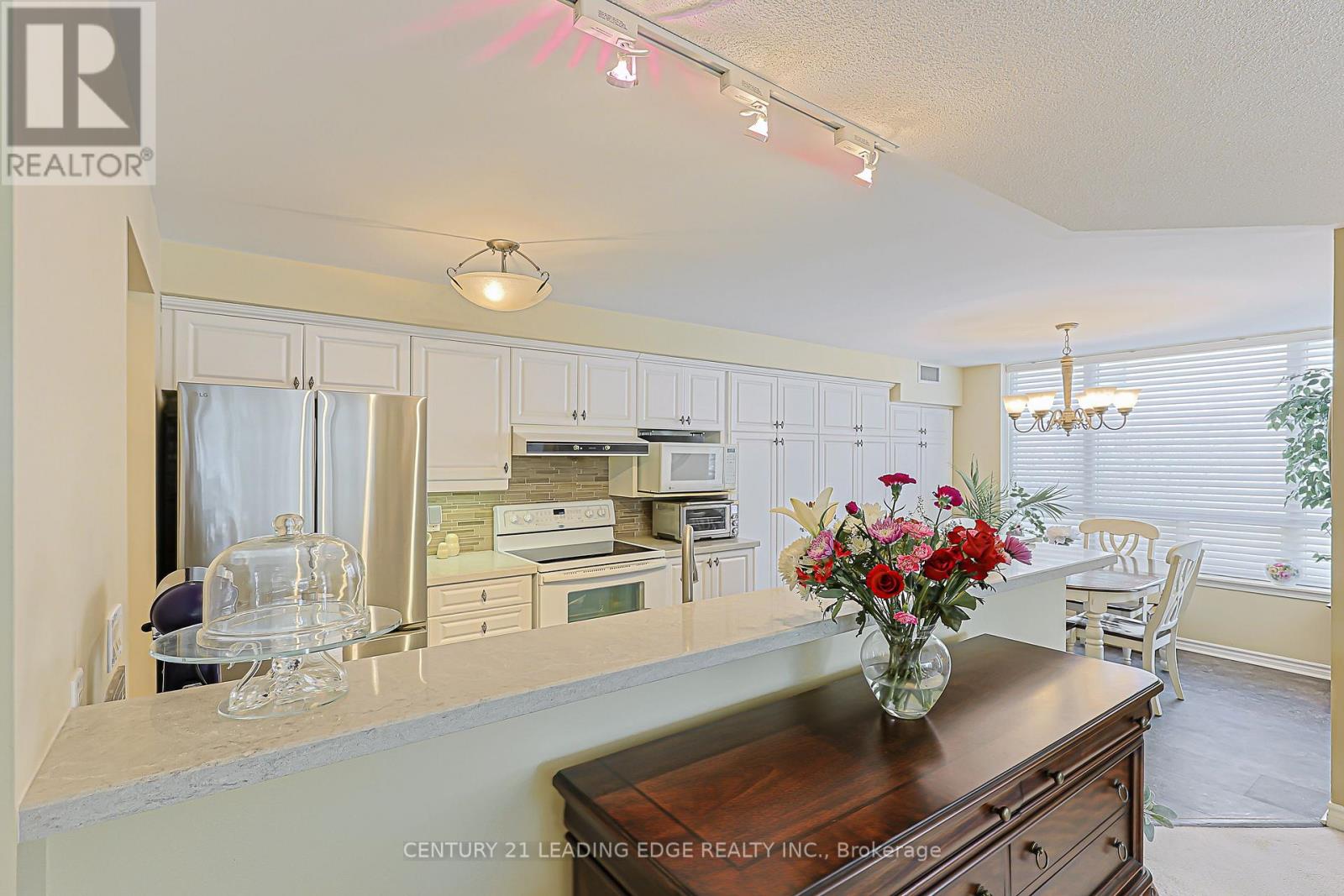 201 - 55 The Boardwalk Way, Markham, Ontario  L6E 1R7 - Photo 10 - N12801318