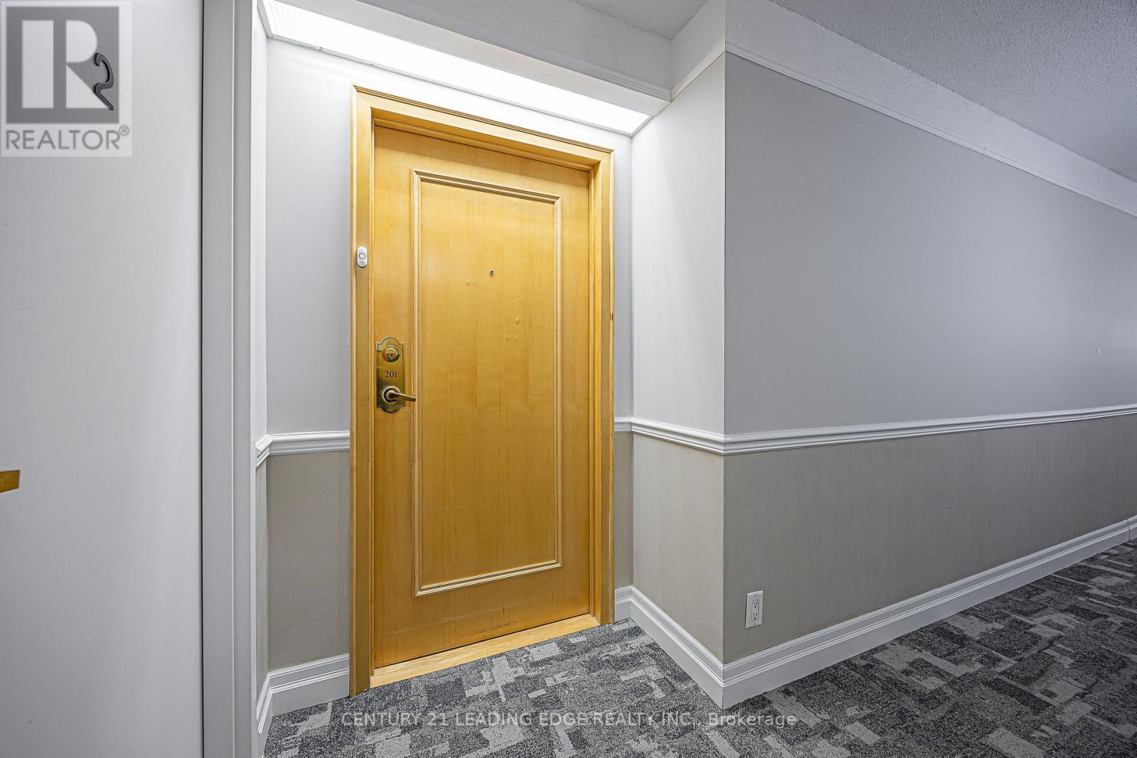 201 - 55 The Boardwalk Way, Markham, Ontario  L6E 1R7 - Photo 2 - N12801318