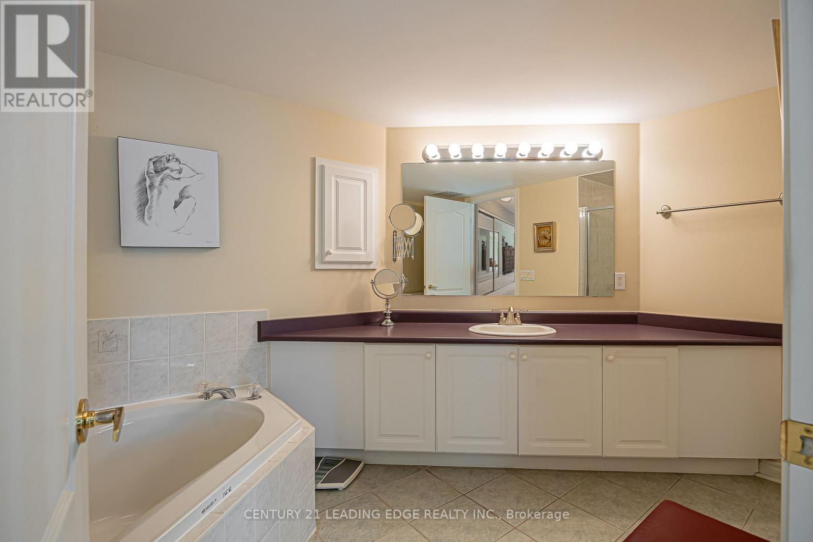 201 - 55 The Boardwalk Way, Markham, Ontario  L6E 1R7 - Photo 20 - N12801318