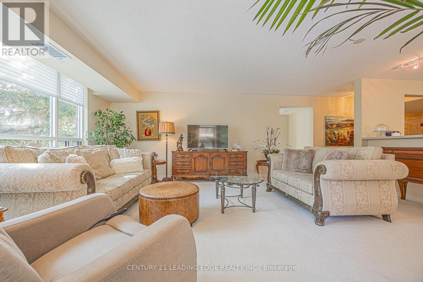 201 - 55 The Boardwalk Way, Markham, Ontario  L6E 1R7 - Photo 7 - N12801318