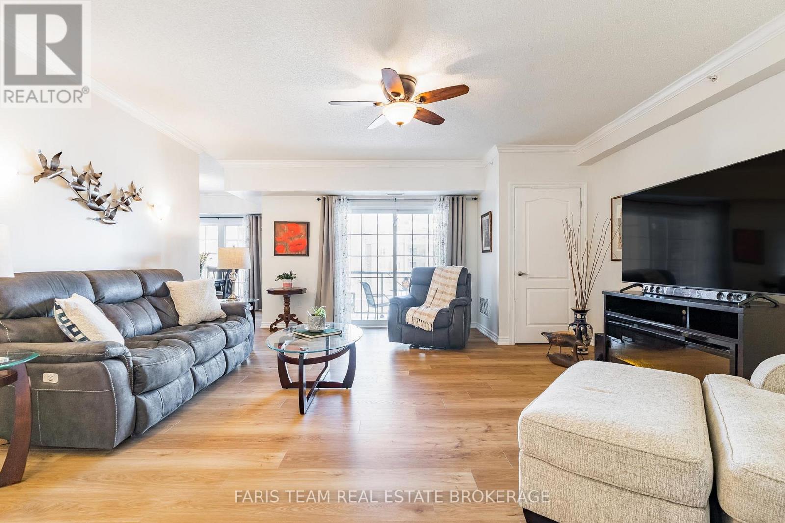 202 - 39 Ferndale Drive S, Barrie (Ardagh), Ontario L4N 5T5 - Photo 11 - S12801266