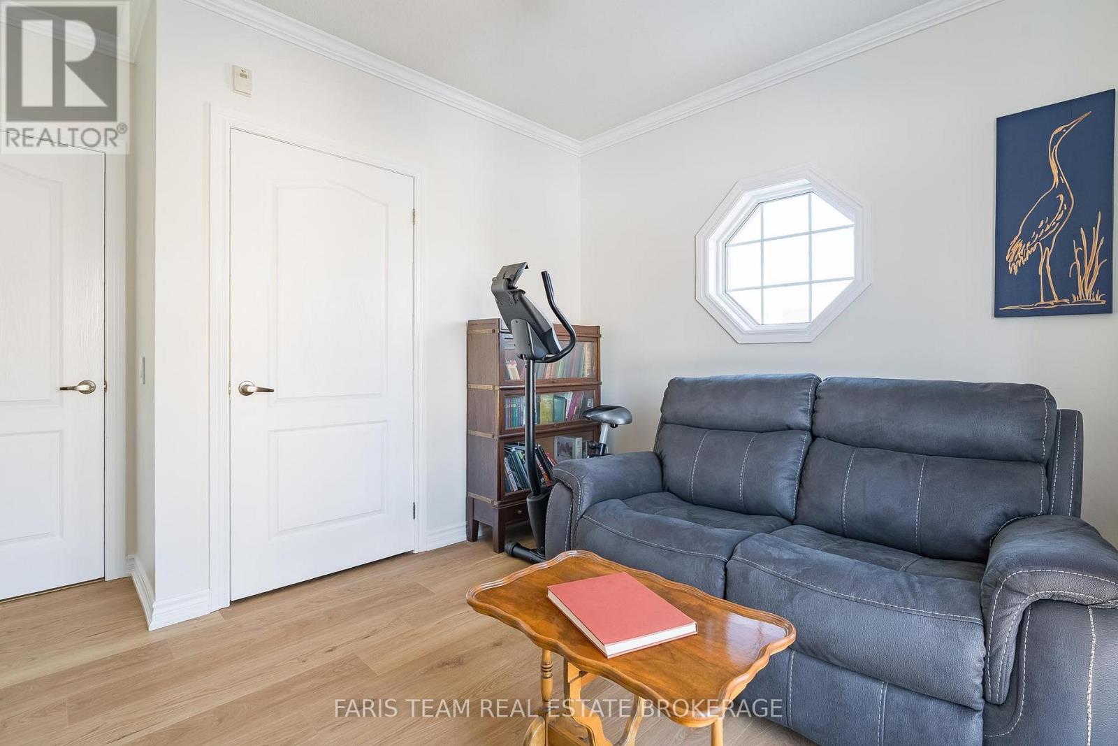 202 - 39 Ferndale Drive S, Barrie (Ardagh), Ontario L4N 5T5 - Photo 22 - S12801266