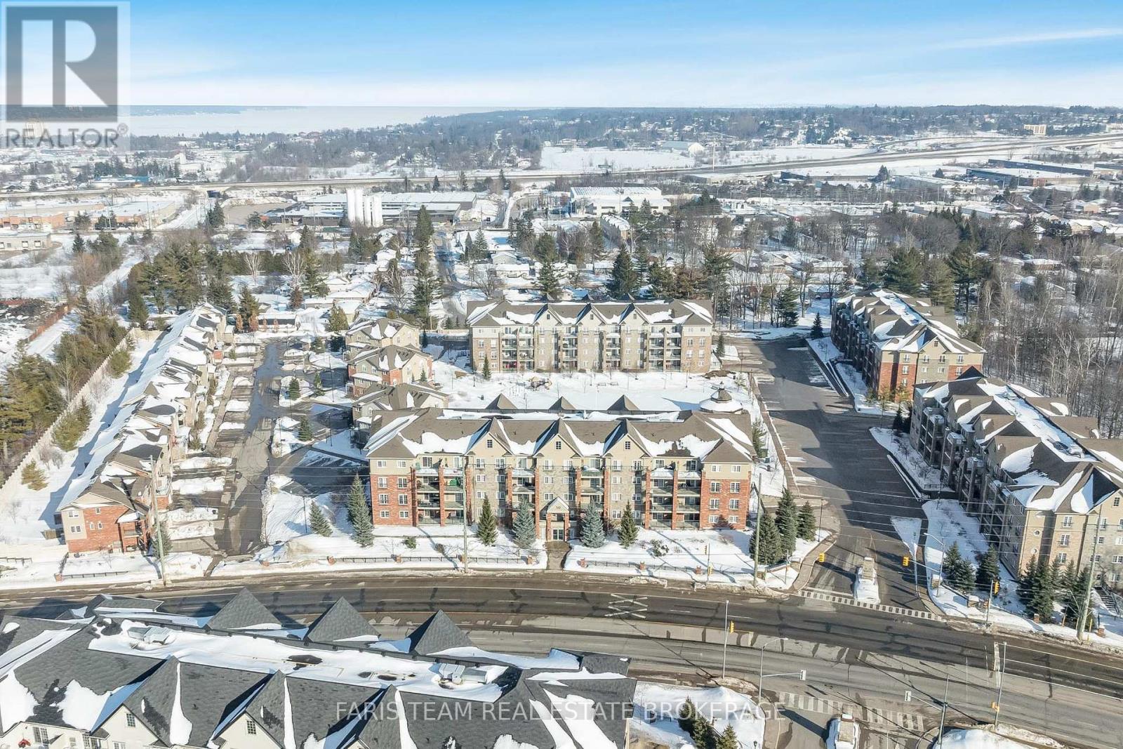 202 - 39 Ferndale Drive S, Barrie (Ardagh), Ontario L4N 5T5 - Photo 31 - S12801266