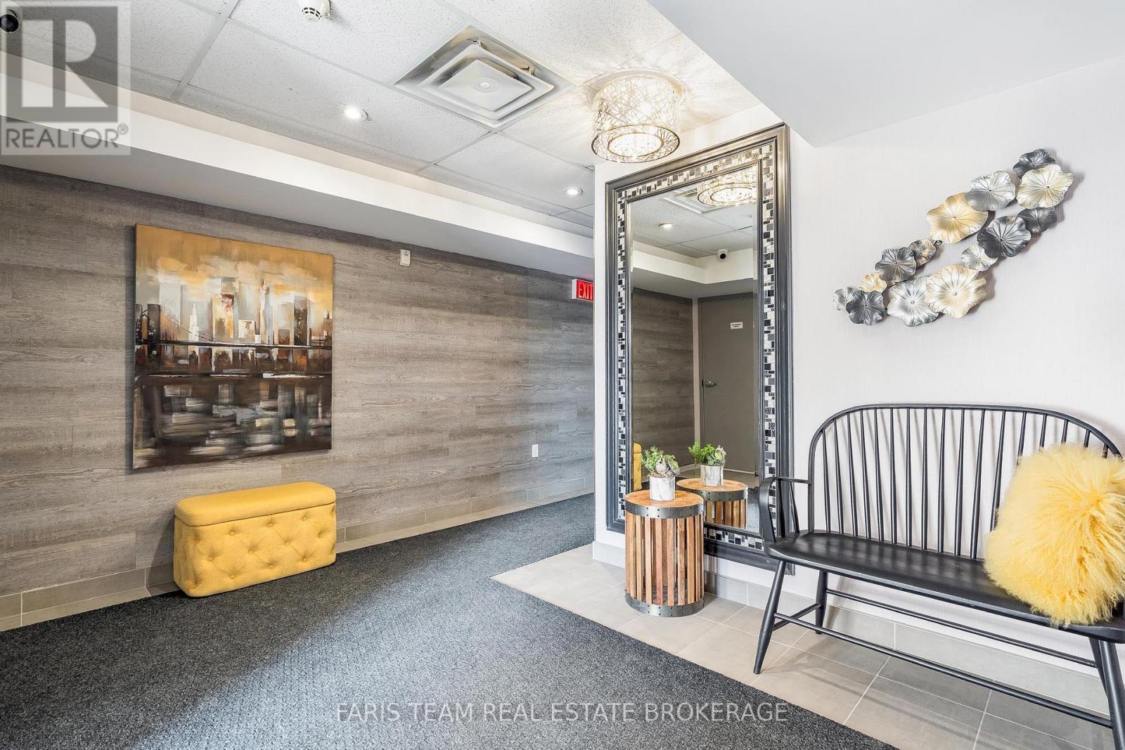 202 - 39 Ferndale Drive S, Barrie (Ardagh), Ontario L4N 5T5 - Photo 4 - S12801266