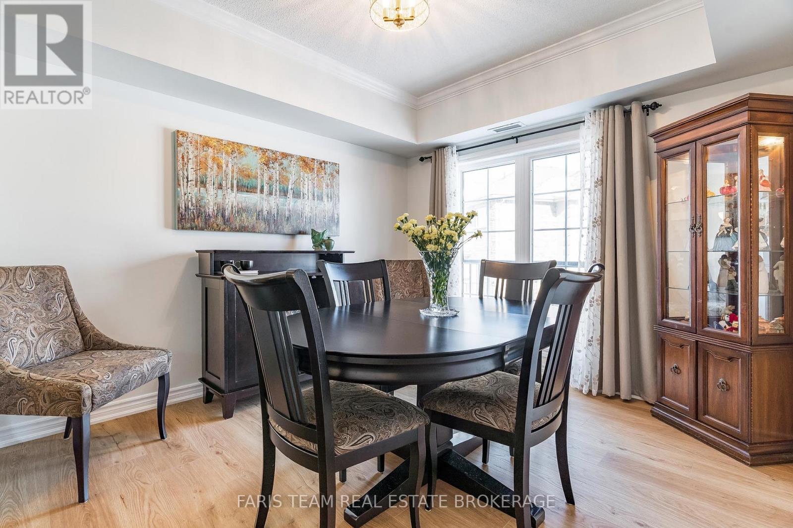 202 - 39 Ferndale Drive S, Barrie (Ardagh), Ontario L4N 5T5 - Photo 9 - S12801266