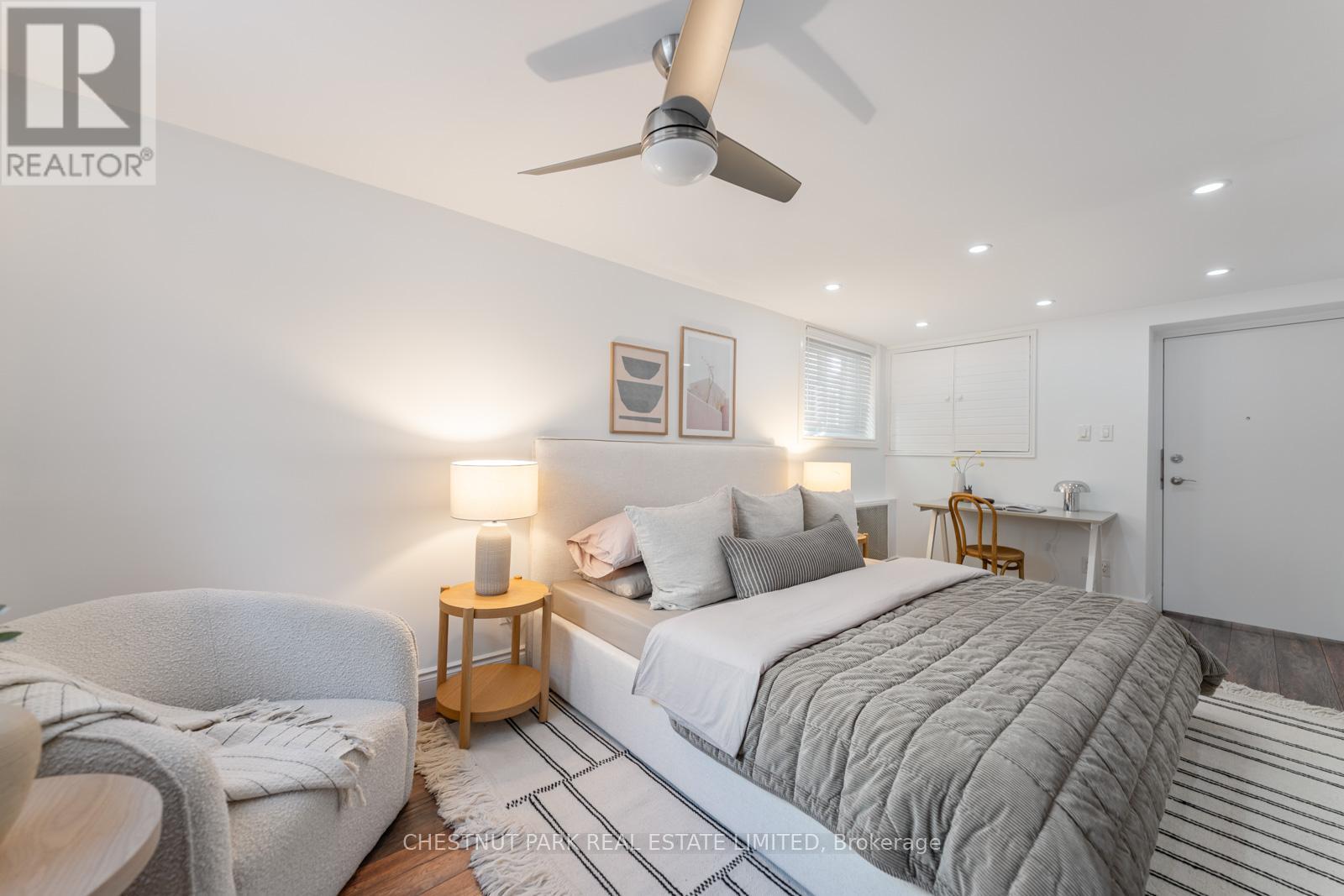 108 Hubbard Boulevard, Toronto, Ontario  M4E 1A6 - Photo 11 - E12797968