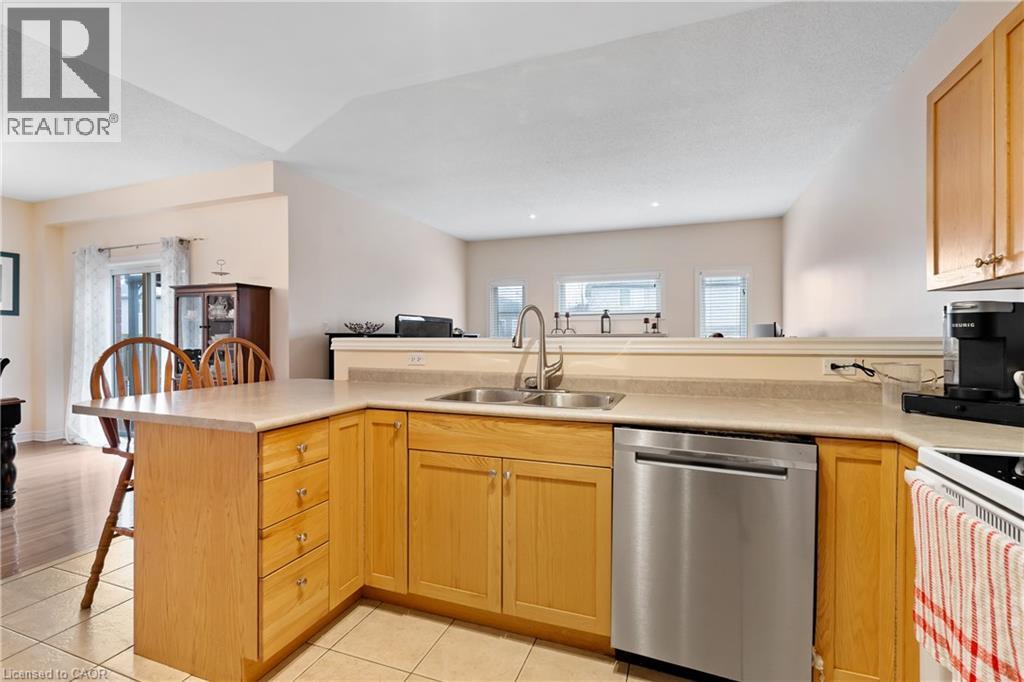 7 Honey Locust Circle, Thorold, Ontario  L2V 5E3 - Photo 9 - 40806147