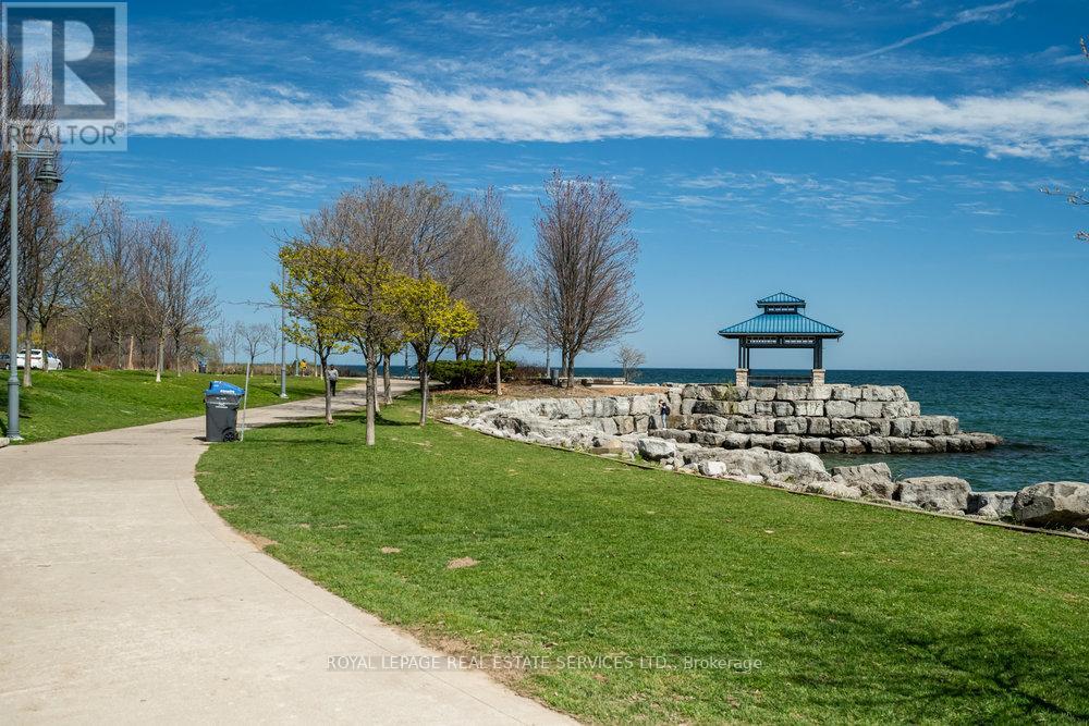 115 St Lawrence Drive, Mississauga, Ontario  L5G 4V2 - Photo 47 - W12801012