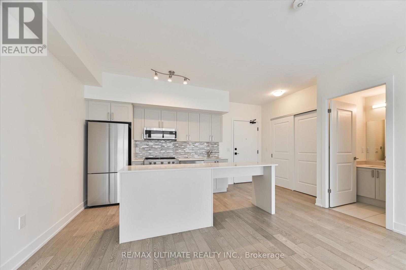 411 - 1063 Douglas Mccurdy Common, Mississauga (Lakeview), Ontario  L5G 4B1 - Photo 11 - W12801024