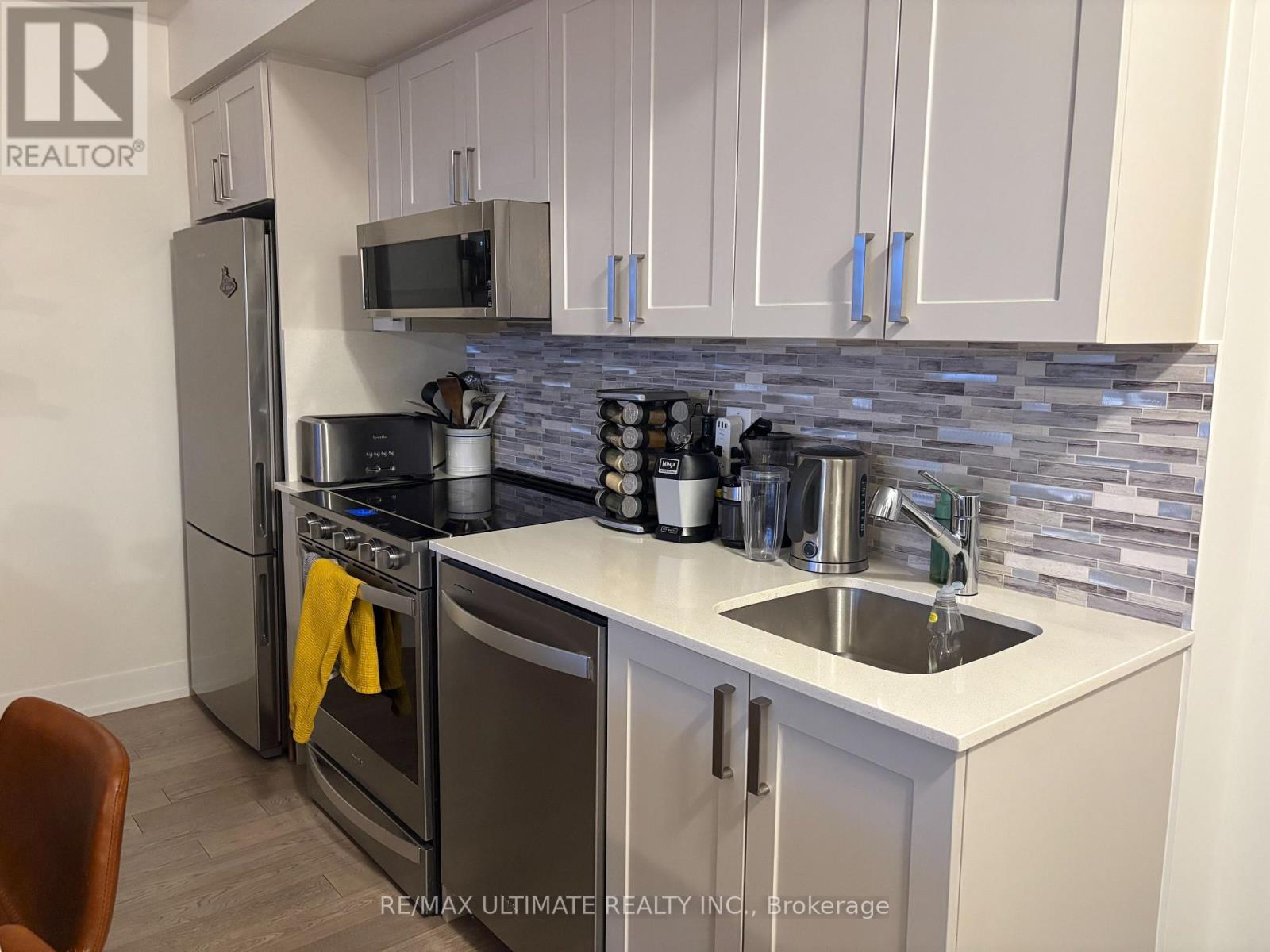 411 - 1063 Douglas Mccurdy Common, Mississauga (Lakeview), Ontario  L5G 4B1 - Photo 14 - W12801024