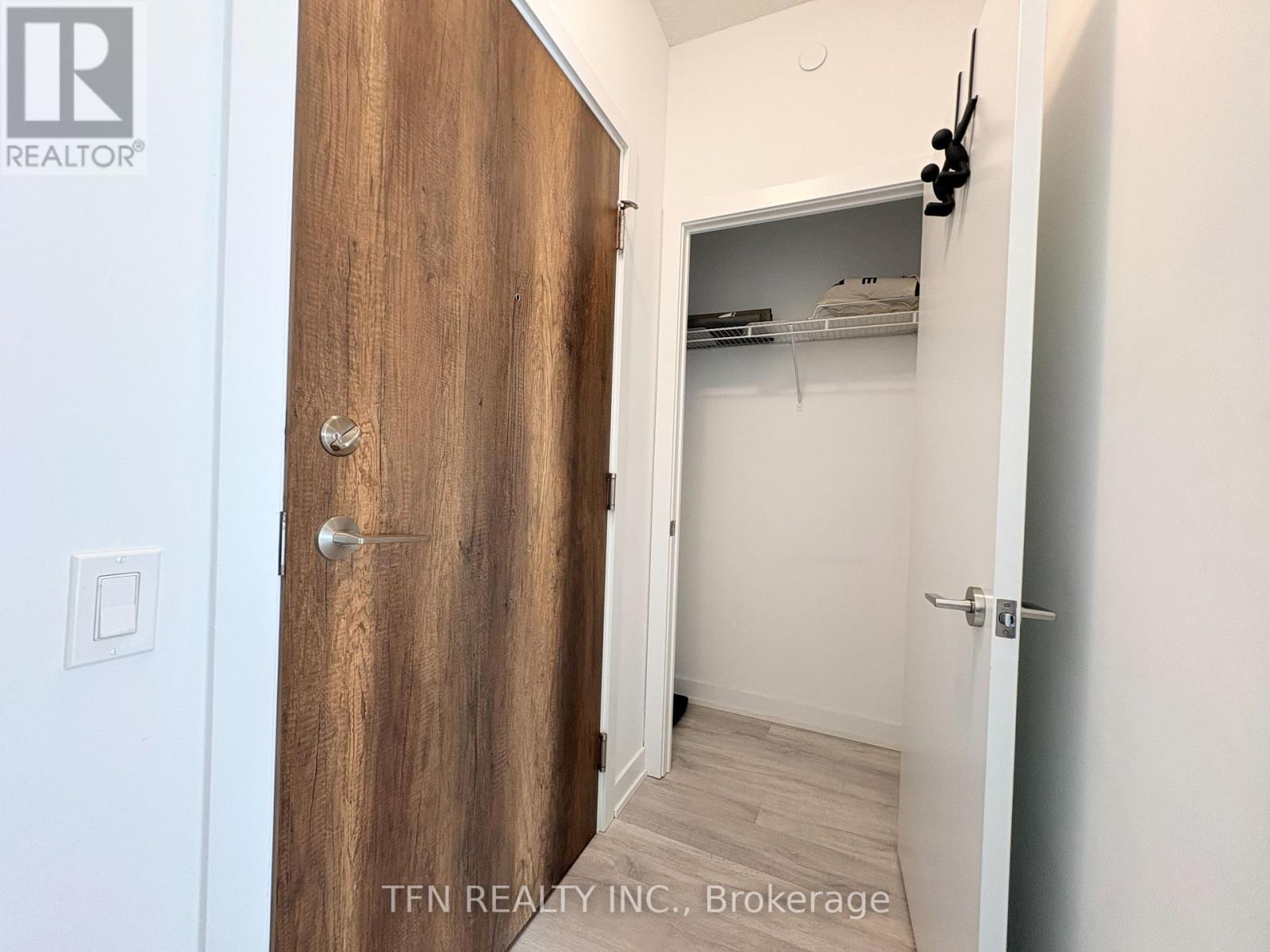 1807 - 251 Manitoba Street, Toronto, Ontario  M8Y 0C7 - Photo 24 - W12801070